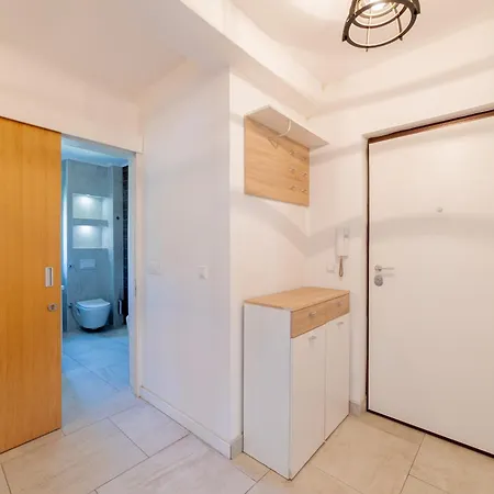 Merak Center Design Apartment